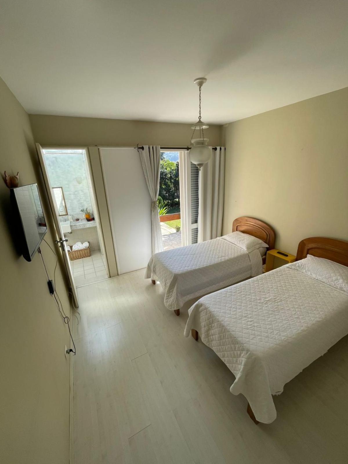 Suite Pousada Do Lago เปโตรโปลิส ภายนอก รูปภาพ